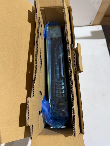 FANUC A06B-6222-H006#H610 SERVO DRIVES AND AMPLIFIERS NEW BOX