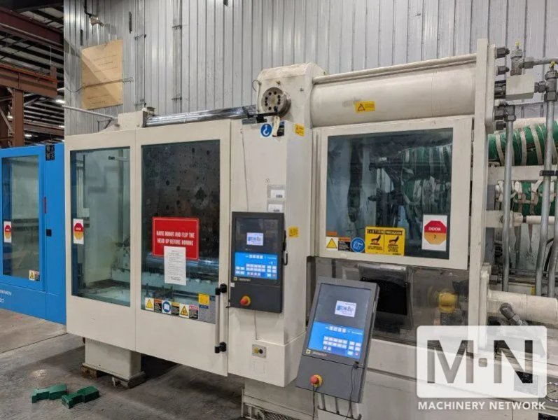 650 TON KRAUSS MAFFEI MODEL CXZL 650-3000/1400/750  THREE SHOT INJECTION MOLDING MACHINE MFG 2010