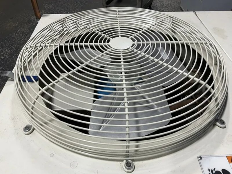 Trueton  3/-/460 Water Chiller  - 200ac