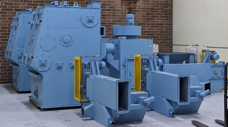 10 Cubic Foot Rubber Belt Tumble Shot Blast Machine "System" with Dust Collector