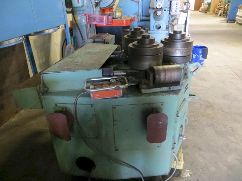 5/16" x 3" x 3" Roundo Hydraulic Angle Bending Roll, Model R3 w/ Pipe Tooling