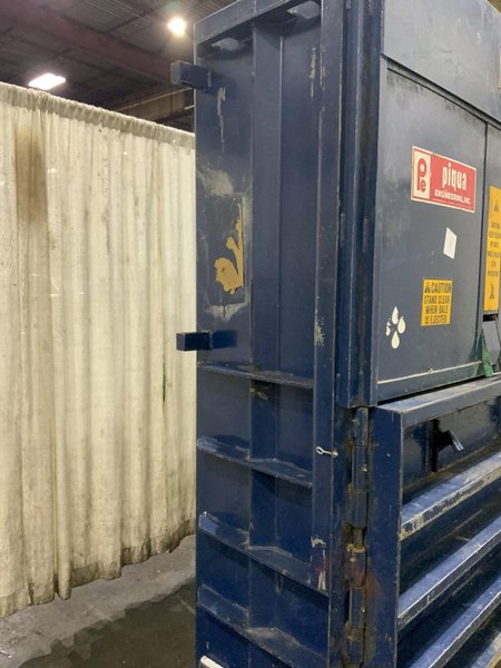60" X 30" PIQUA MODEL 30 CARDBOARD BALER: STOCK #81527