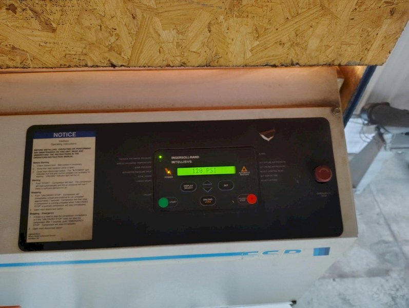 INGERSOLL-RAND SSR EP25SE Rotary Screw Air Compressor - Very Good Condition