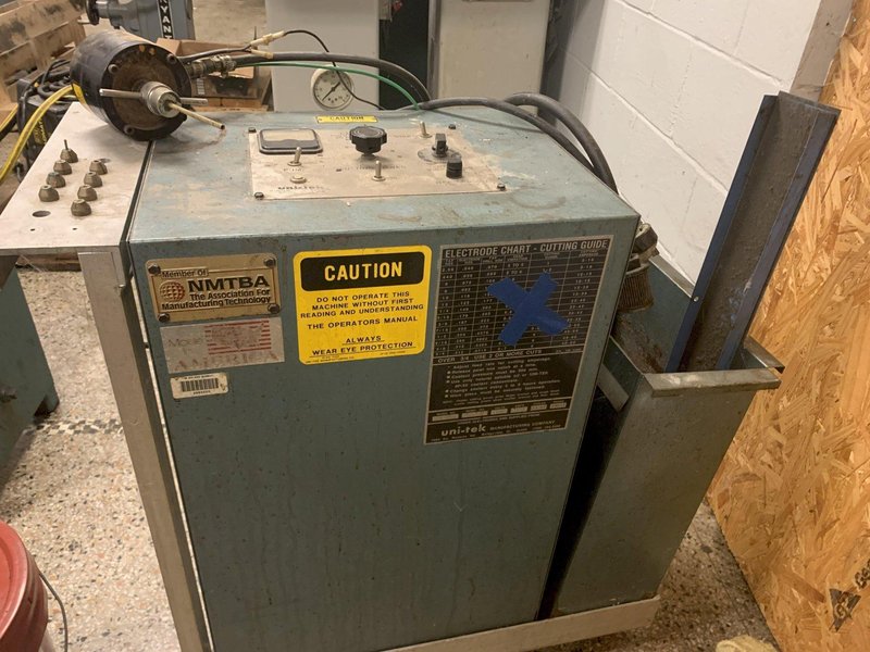 Uni-Tek Tap Burner/Disentegrator, Model 100-D, S/N 073030.
