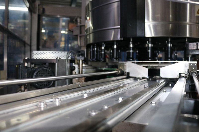 Krones Canmatic Labeler for Glass or PET Containers, 2005