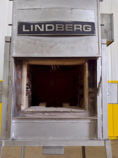 17" X 13" X 25" LINDBERG ELECTRIC FURNACE: STOCK #18853