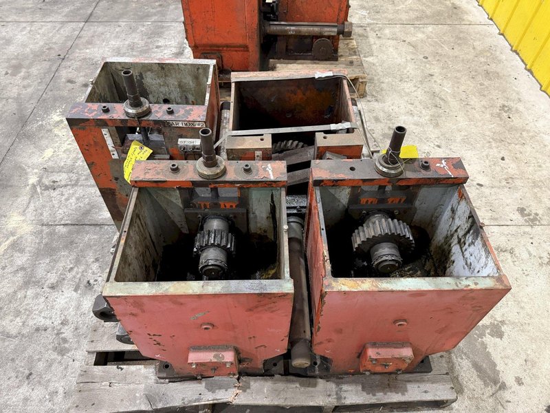 DAHLSTOM MODEL 500 ROLLFORMER HEADS / GEAR BOXES, FOR 2.5" SPINDLES: STOCK #23425