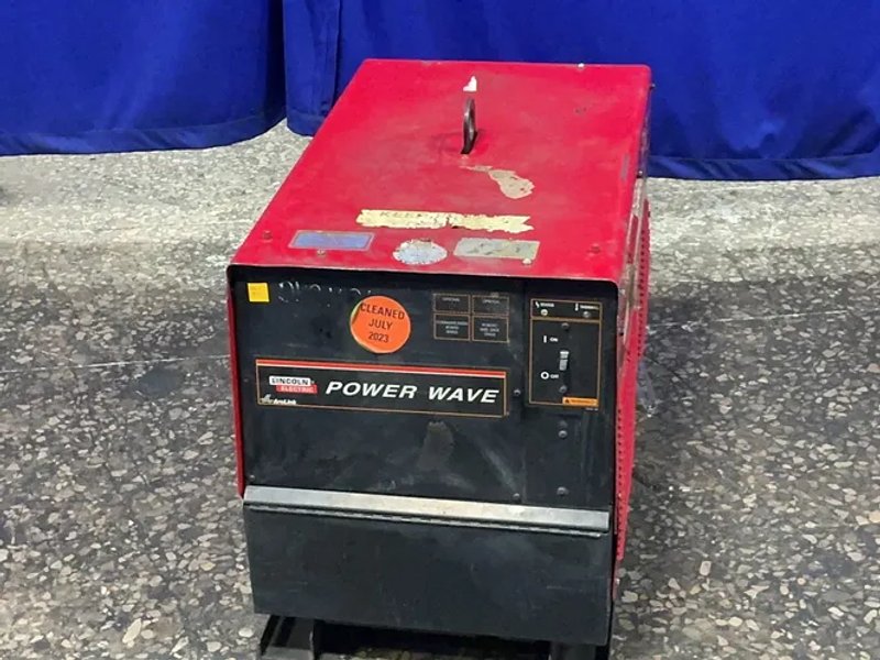Lincoln Electric  455 Watts  Welder - Powerwave455m