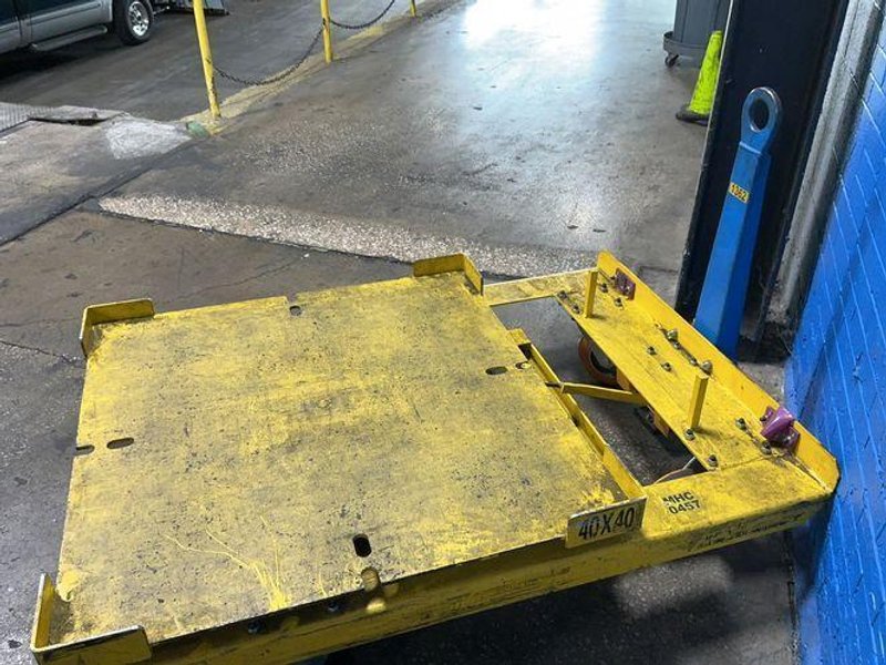 Argus 40” X 40” / 2500 Lbs Rotating Flat Deck Cart