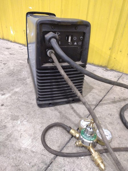 MILLER DYNASTY 210 WELDER: YOBRO #24833