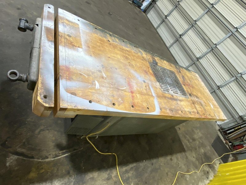 6' X 3' WOODWORK DOWNDRAFT INDUSTRIAL WORK BENCH: STOCK #18944