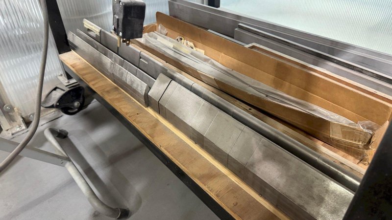 2001 Standard Industrial AB100-8 Hydraulic Press Brake (#5653)