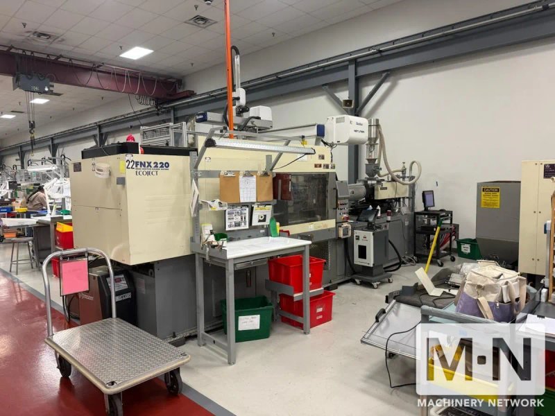237 TON 16.9 OZ NISSEI MODEL FNX220-50E INJECTION MOLDING MACHINE MFG 2007