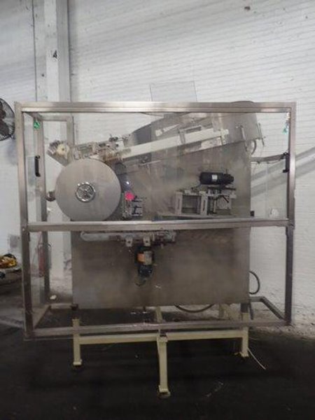 New England Machinery | S.S. Bottle Unscrambler w/ S.S Incline Conveyor