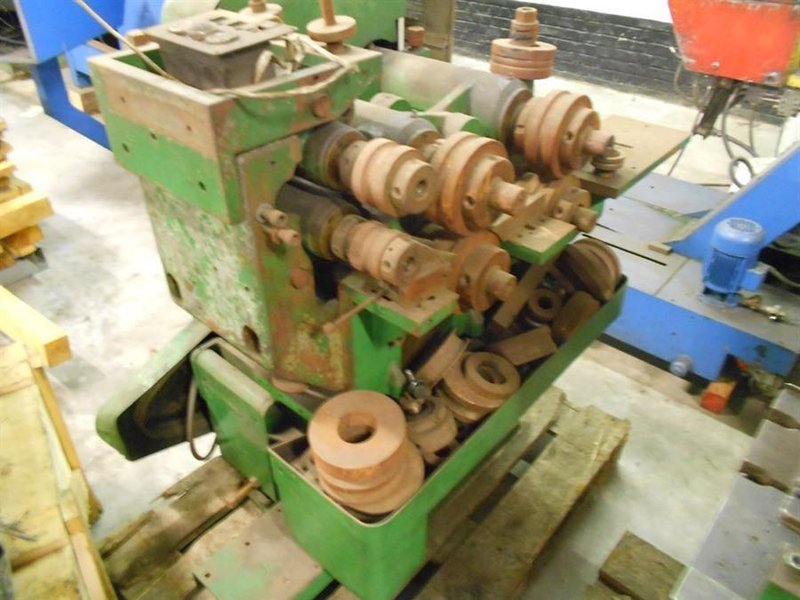 Dreistern - For making bicycle wheels