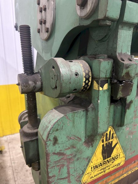 130 TON x 12' ACCURRESS MODEL #713012 HYDRAULIC PRESS BRAKE: STOCK #23701