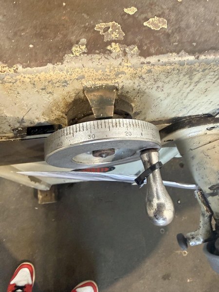 REID SURFACE GRINDER W/ DEDTRU CENTERLESS GRINDING ATTACHMENT. STOCK # 0116626.