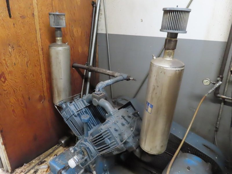 Quincy Model 5120 25 HP Piston Type Air Compressor with Air Cooler- Auction Item