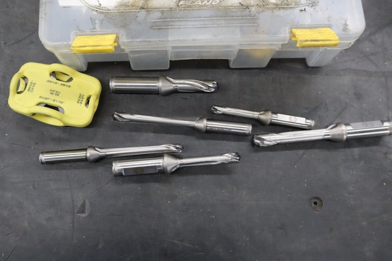 Kennametal Kentip Thru Spindle Coolant Insert Drills with Inserts in Divider Case- Auction Item