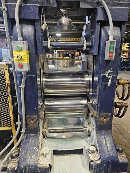 12" X 20"WATERBURY FARREL 2 HIGH ROLLING MILL (14550)