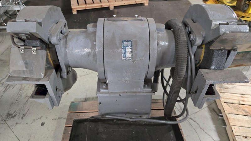 CINCINNATI GPTA 107 DUAL HEAD GRINDER 440V 3PH  2 HP 1750 RPM USED