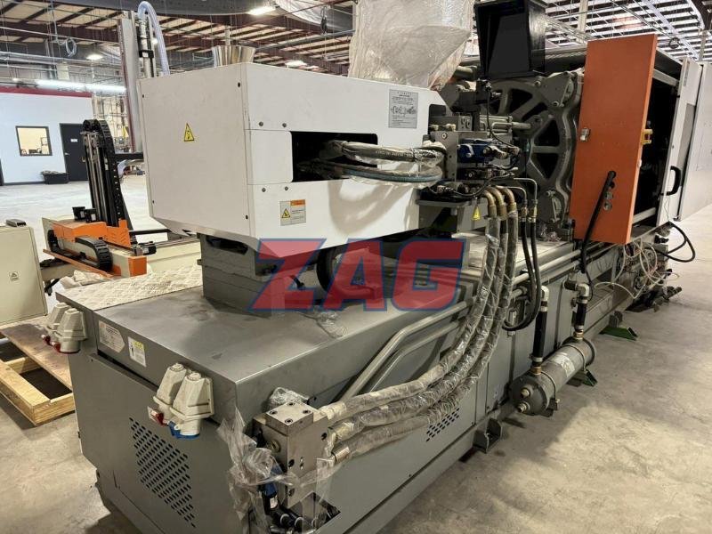 Chen Hsong Speed 258 Used Injection Molding Machine, 260 ton, Yr. 2019, 10 oz.
