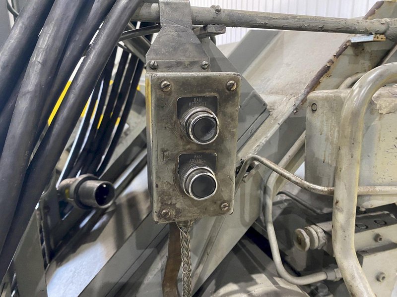 150 TON DAKE HORIZONTAL INCLINED HYDRAULIC WHEEL PRESS: STOCK #20382