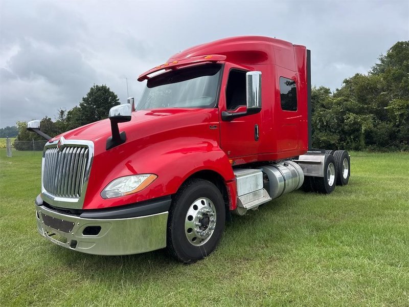 2019 International LT625 3HSDZAPR0KN125888