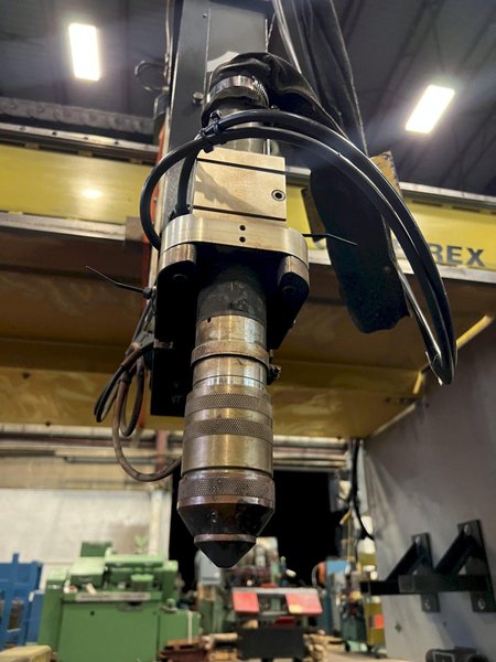 5' 6" x 21'6" ESAB MODEL #COMBIREX DX3000 GANTRY STYLE PLASMA CUTTING MACHINE: STOCK #16510