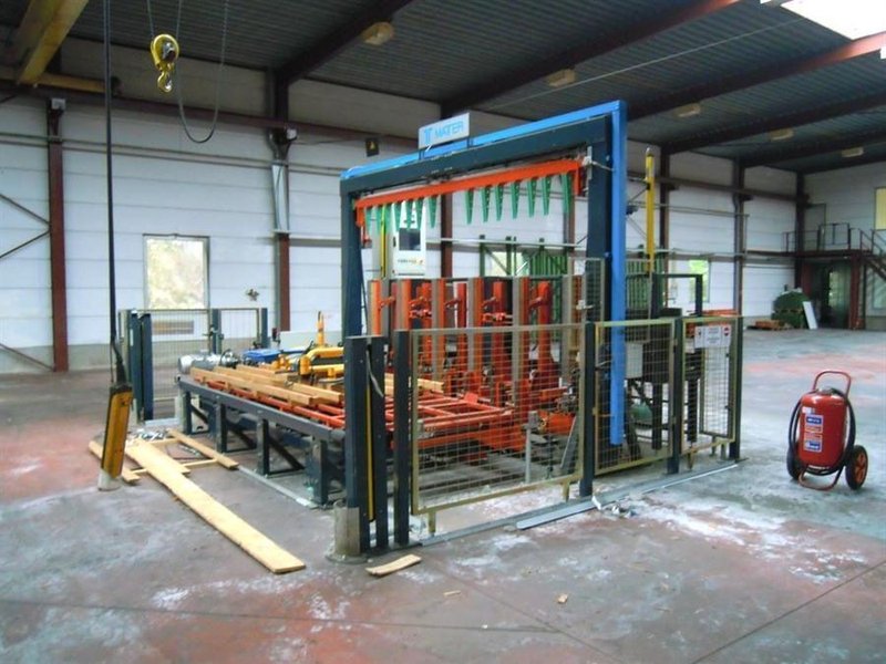 Matter - Iron Book 4015 CNC Sheethandling