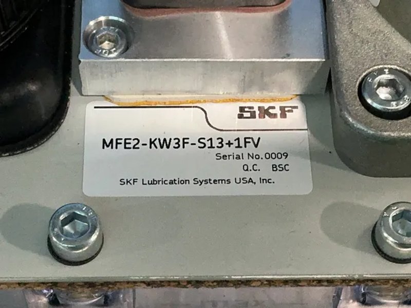 Skf Centralized Lubrication Pump Unit - Mfe2-kw3f-s13+1fv