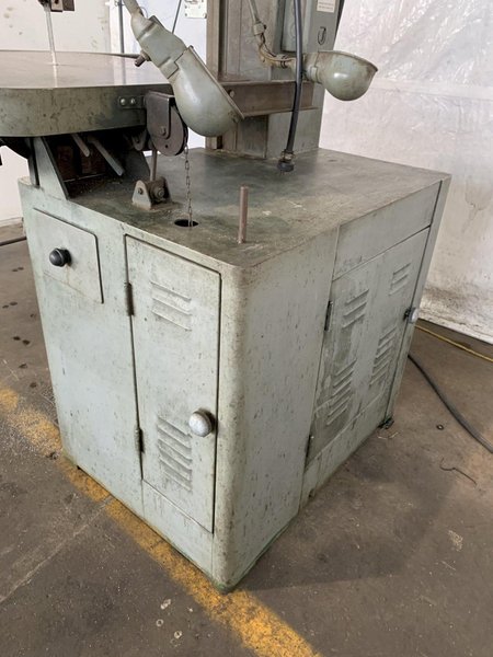 18" GROB NS18 VERTICAL BANDSAW. STOCK # 0683824.