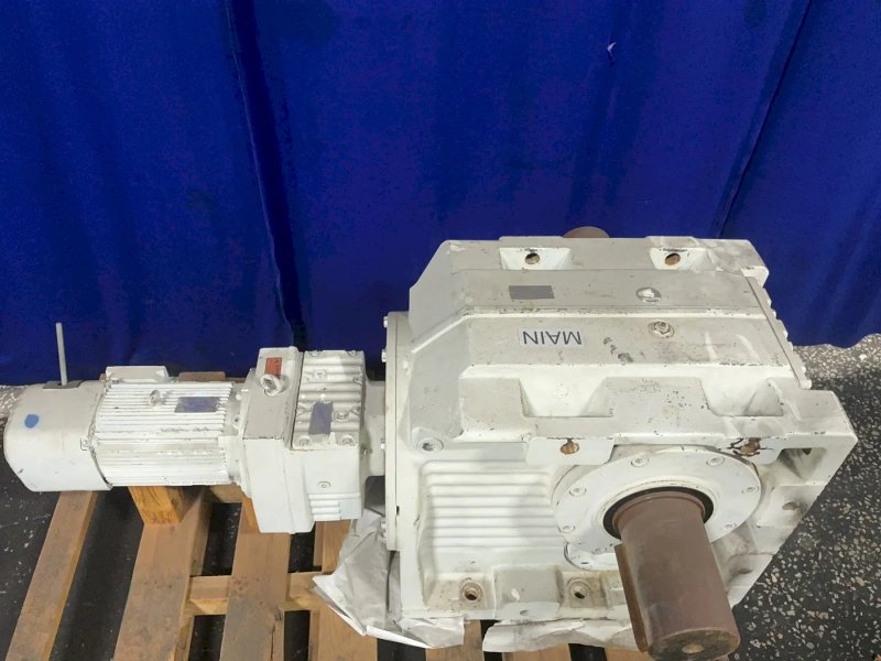 Sew-eurodrive 7.5 Hp Gear Drive