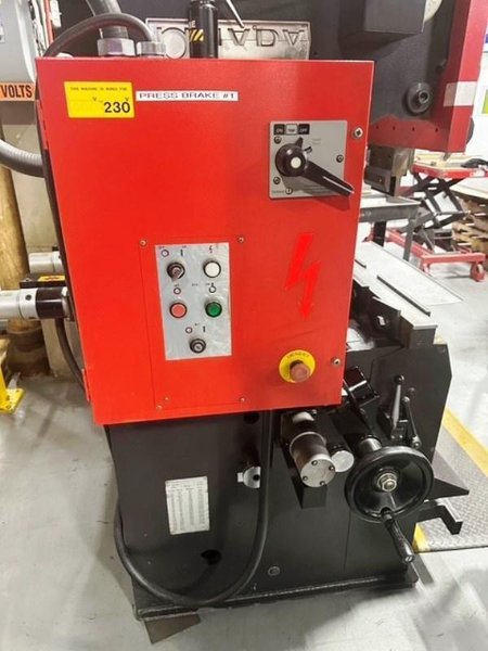 35 TON X 4' AMADA RG-35 PRESS BRAKE
