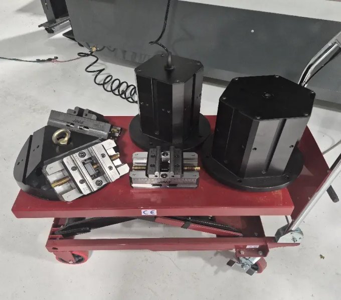 2025 HAAS UMC-500SS | Machining Centers, Horizontal, (5-Axis or More)