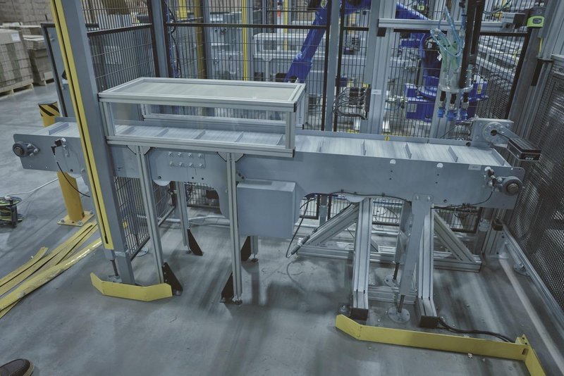 Yaskawa Motoman GP25-12 Robots (6) – YRC1000 Controllers, Mech-Mind 3D Vision, Bin Picking, Integrated Safety Cells, 2022