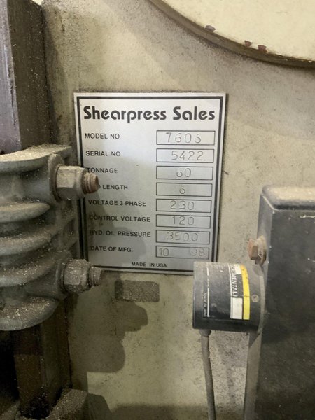 60 TON X 6' ACCURPRESS MODEL #7606 HYDAULIC PRESS BRAKE : STOCK #81068