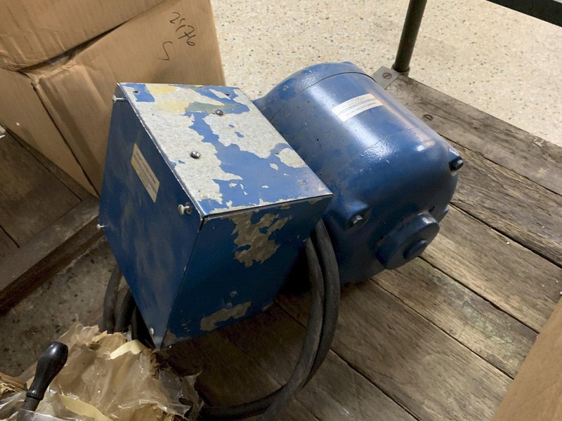 SWIGART ELECTRIC ROTARY PHASE CONVERTER