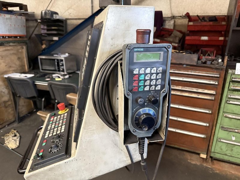Unisign - Uniport 6 X: 8000 - Y: 2500 - Z: 800 mm CNC 5 axes