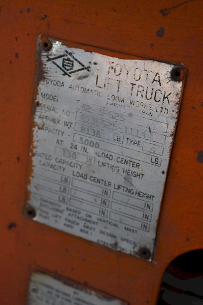 5,000 LB TOYOTA FORKLIFT: STOCK #63915