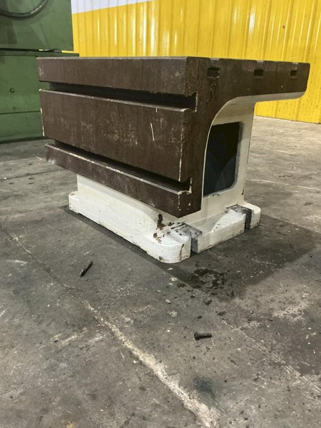 24" x 18" x 18" CARLTON T-SLOTTED UNIVERSAL ADJUSTABLE DRILL BOX TABLE: YOBRO #26278