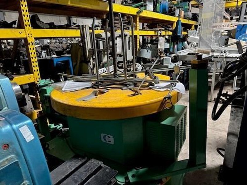 42" HSI M# HR-1005 WIRE STAND