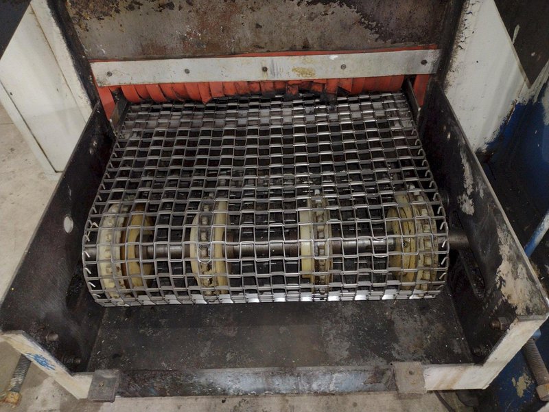 24" X 12" X 3 STAGE RANSOHOFF MODEL SURECLEAN MESH BELT CONVEYOR PARTS WASHER. STOCK # 0237725