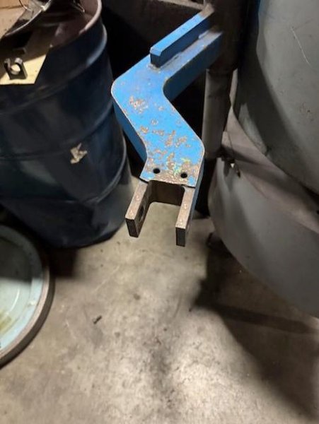 MOYER #7.5 18 2V, SPRING GRINDER, GRINDING WHEELS 18", ROTARY TABLE
