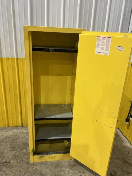PAINT CABINET : YOBRO 26169