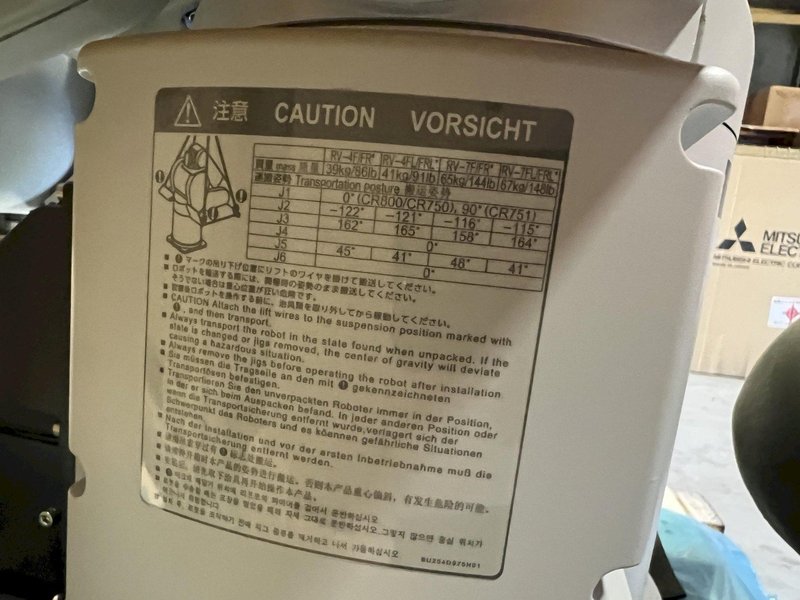 Mitsubishi RV-7FR-D 15.4lb Industrial Robot System For Sale - New In Box