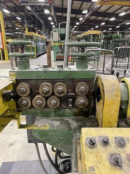 1/4" LEWIS 4F STRAIGHT AND CUT MACHINE W. 12' RACK