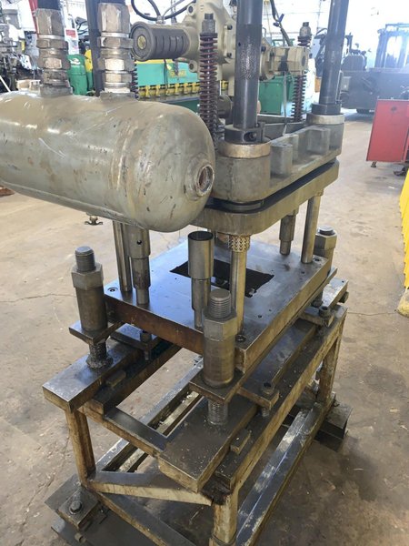 12 TON AIRAM 4-POST DUAL VALVE CUTOFF PRESS: STOCK #13723