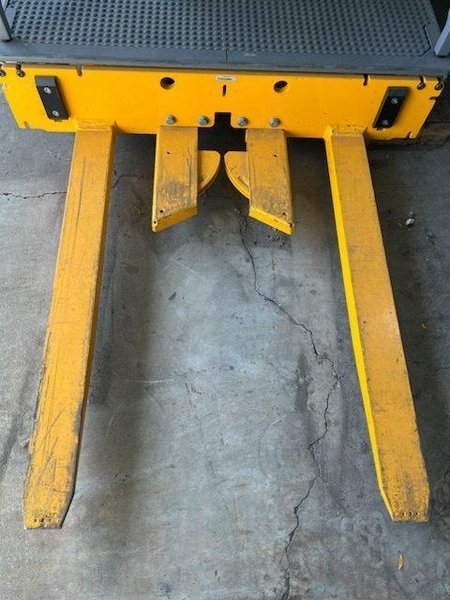 Jungheinrich EKS414s 48V Electric High-Level Order Picker Forklift, 2020 – 3,000 LB Capacity – Very Narrow Aisle (VNA) Warehouse Lift