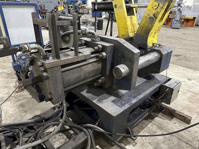200 TON (2-3/8" TO 9-5/8") DIAMETER TRUE GRIT MODEL CT200 HYDRAULIC TUBE &amp; PIPE PUSH POINTER / END FORMER/ SWAGING PRESS: STOCK #22399